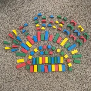 Melissa & Doug 100 Piece Wooden Building Block Set